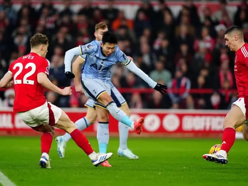Nottingham Forest vs Tottenham: Dấu ấn thời gian qua những trận cầu kinh điển
