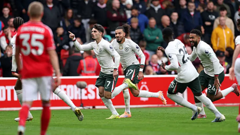 Tấm khiên phòng ngự: cường độ, đọc tình huống, tranh chấp