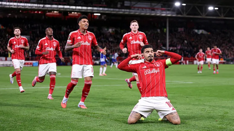 Các kịch bản trận đấu và điều chỉnh trong 90 phút