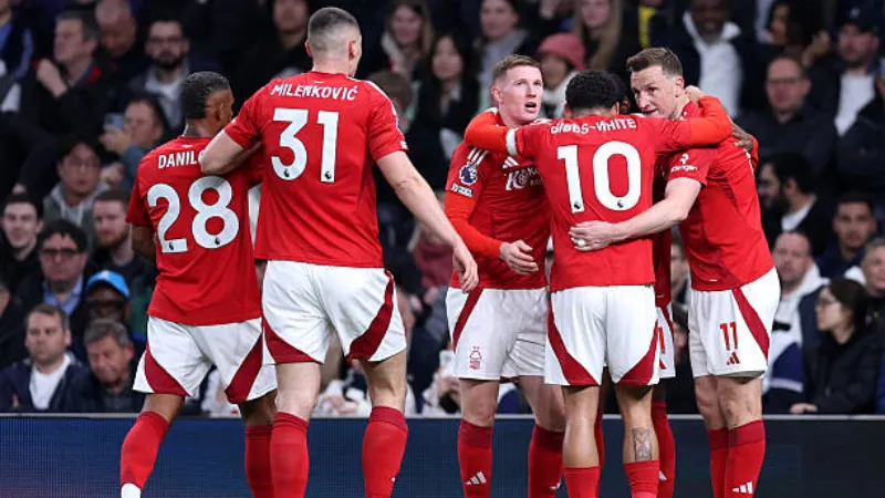 Đối thủ, lịch thi đấu và bối cảnh cạnh tranh